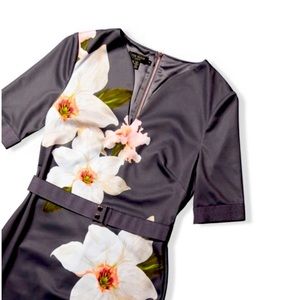 TED BAKER BISSLEE CHATSWORTH BODYCON (used)